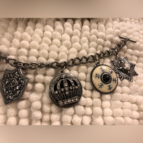 -Anthropologie-Vintage Charm Bracelet - Picture 3 of 5